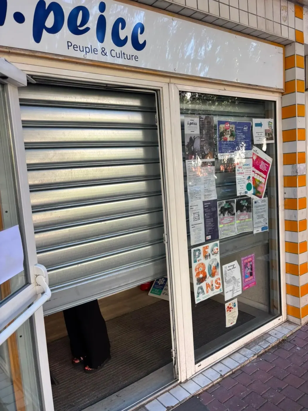 Déblocage de rideau métallique bloqué à Paris 18